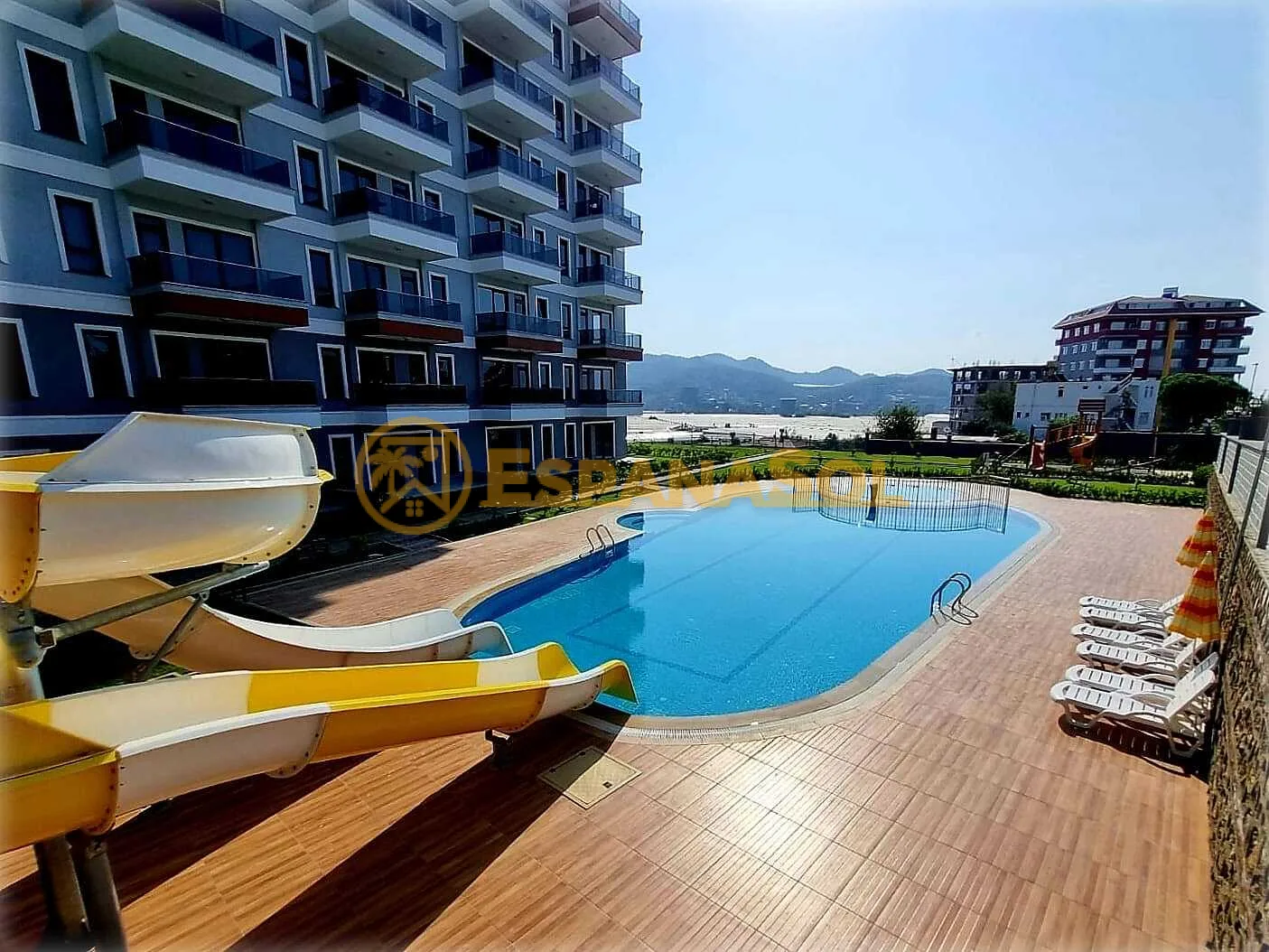 Apartments with Private Beach and Aquapark — Demirtaş, Alanya