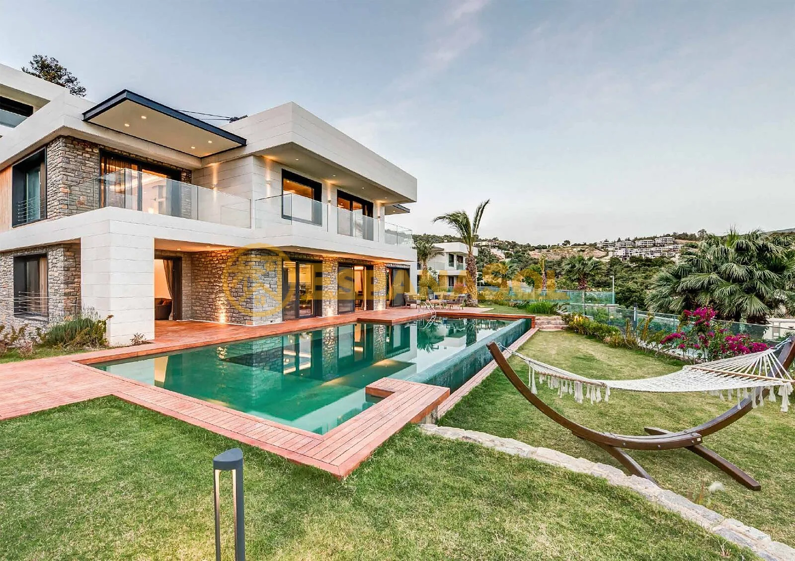 Villa tríplex con vistas al Castillo de Bodrum y piscina privada en Muğla (zdjÄ™cie 2)