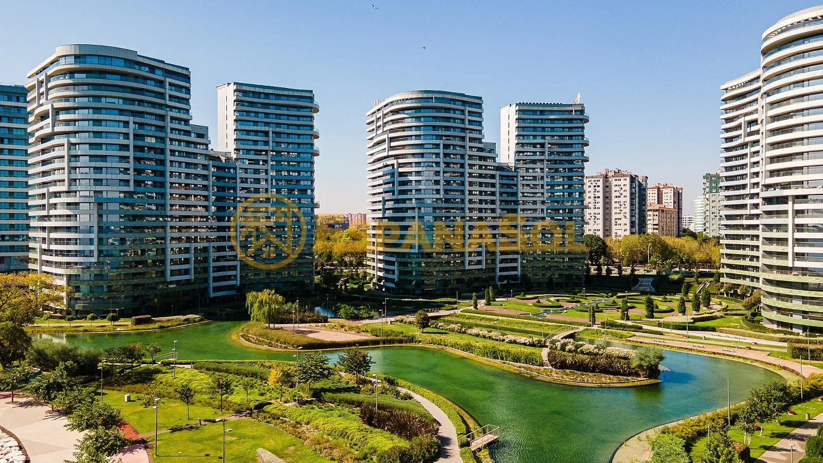 Apartments with a Private Shoreline — Bakırköy Ataköy, Istanbul in İstanbul (zdjÄ™cie 2)