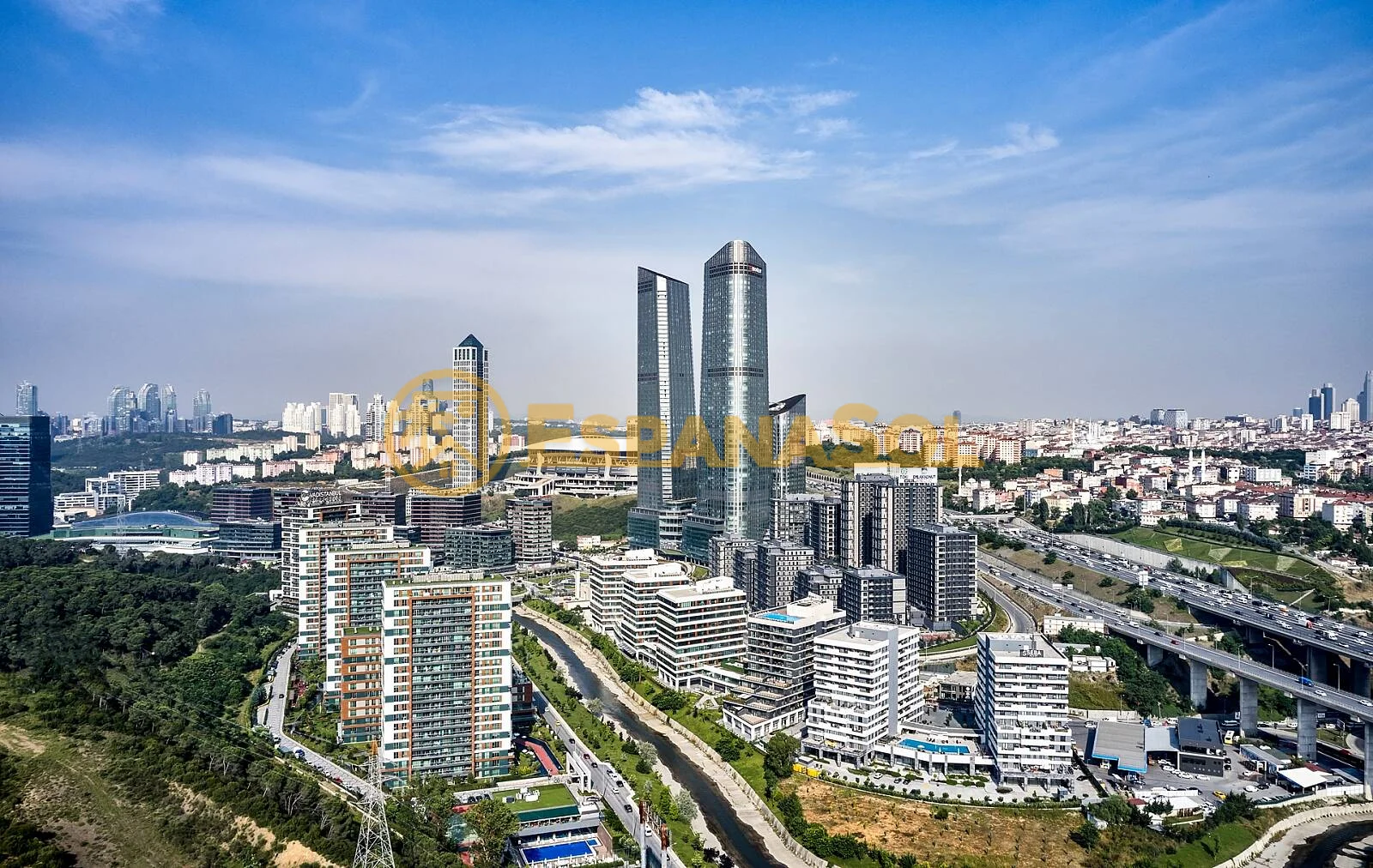 Biura w kompleksowym projekcie w İstanbul Sarıyer